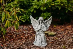 Gartendekoparadies Enfants & Anges-Ange priant avec des ailes