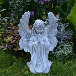 Gartendekoparadies Enfants & Anges-Ange soigneusement conçu