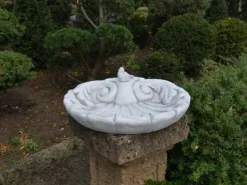 Gartendekoparadies Belle|Animaux-Bain d'oiseaux richement décoré