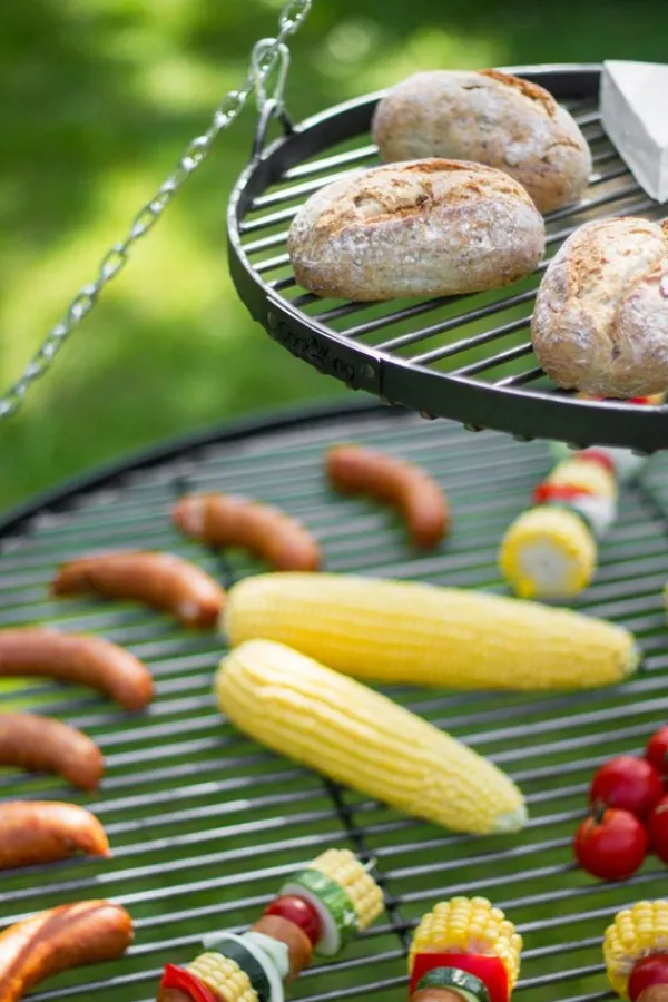 Gartendekoparadies Bols À Feu & Poêles De Jardin-Barbecue 2 Grilles de Cuisson suspendu sur Trépied 180 cm – en acier 70 cm et 40 cm