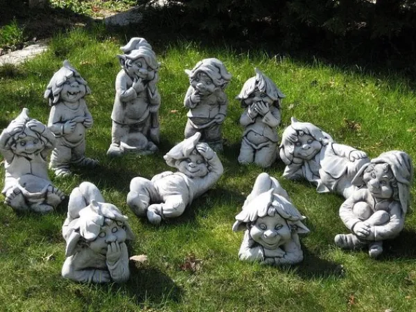 Gartendekoparadies Gnome-Ce gnome est vraiment occupé