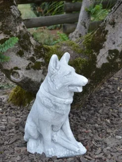 Gartendekoparadies Animaux-Chien de race berger allemand