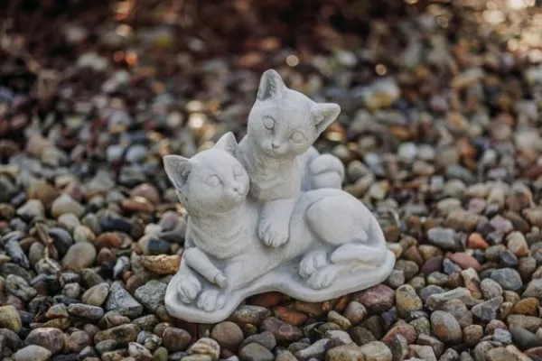 Gartendekoparadies Animaux-Couple de chats jouant