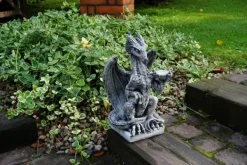 Gartendekoparadies Animaux-dragon sur un piédestal