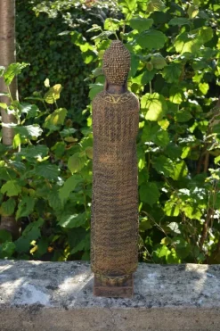 Gartendekoparadies Bouddhas-Figure étroite de Bouddha dans des tons bronze exclusifs