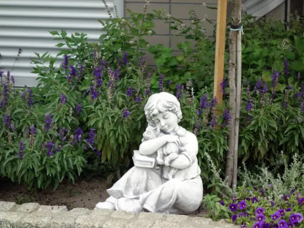 Gartendekoparadies Enfants & Anges-Figurine garçon avec petit chat