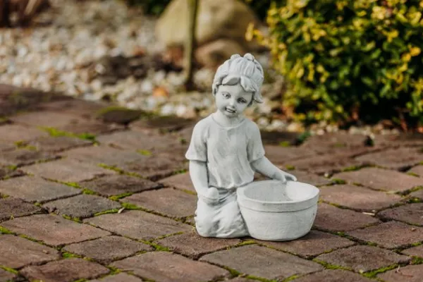 Gartendekoparadies Enfants & Anges|Jardinières-Fille avec bol de plantes