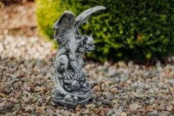 Gartendekoparadies Gargouilles-Gargouille avec des ailes sur des crânes