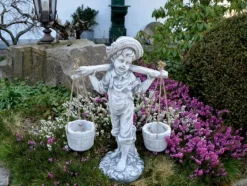 Gartendekoparadies Enfants & Anges-Garçon avec panier suspendu