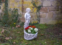Gartendekoparadies Belle|Figures & Statues-Garçon avec une jardinière