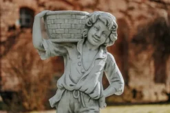 Gartendekoparadies Figures & Statues|Jardinières-Garçon comme pilier de fleur