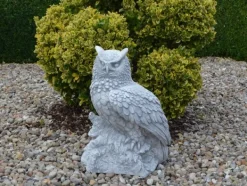 Gartendekoparadies Animaux-Grand hibou sur une branche