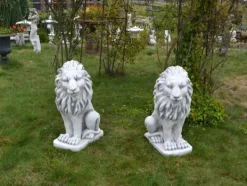 Gartendekoparadies Animaux-Grand lion Leo regardant droit