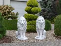 Gartendekoparadies Animaux-Grand lion Leo regardant droit