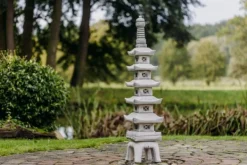 Gartendekoparadies Lanternes En Pierre-Grande pagode japonaise à cinq toits