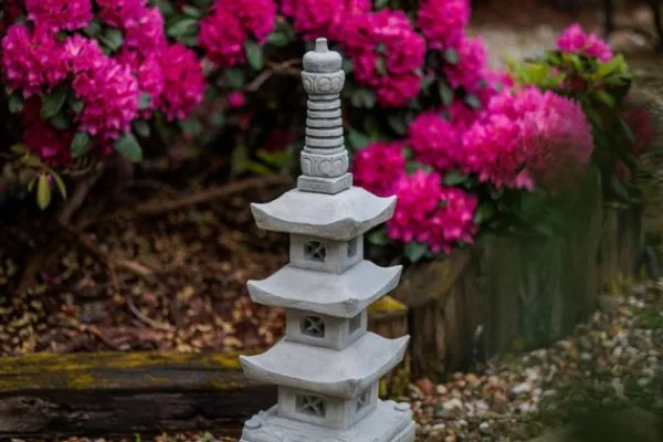 Gartendekoparadies Lanternes En Pierre-Grande pagode japonaise en pierre