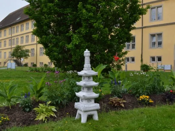 Gartendekoparadies Lanternes En Pierre-Grande pagode japonaise en pierre