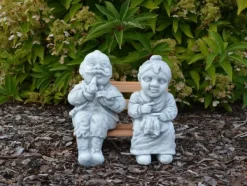 Gartendekoparadies Enfants & Anges-Grand-père et grand-mère sur un banc dans le jardin