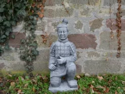 Gartendekoparadies Figures & Statues-Guerrier chinois en terre cuite agenouillé