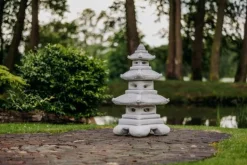 Gartendekoparadies Lanternes En Pierre-Immense pagode japonaise en pierre