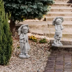 Gartendekoparadies Enfants & Anges-Jeune couple avec parapluie
