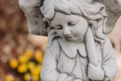 Gartendekoparadies Enfants & Anges-Jeune couple avec parapluie