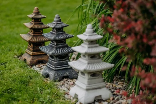 Gartendekoparadies Lanternes En Pierre-Lampe en pierre en forme de pagode japonaise