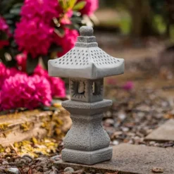 Gartendekoparadies Lanternes En Pierre-Lampe en pierre tachi-gata : symbole de la culture asiatique