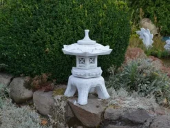 Gartendekoparadies Lanternes En Pierre-Lanterne japonaise en pierre de style Oki-gata