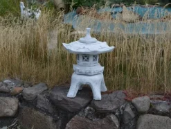 Gartendekoparadies Lanternes En Pierre-Lanterne japonaise en pierre de style Oki-gata
