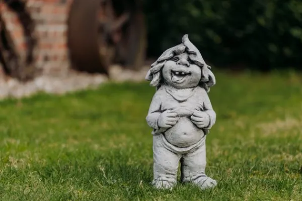 Gartendekoparadies Gnome-Le gnome comme un bon gars