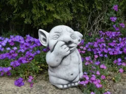 Gartendekoparadies Trolls-Le troll comme cure-nez