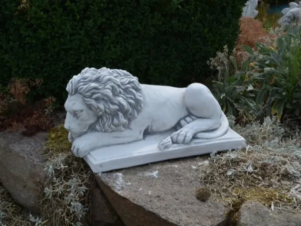 Gartendekoparadies Animaux-Lion couché - tête tout droit