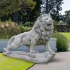 Gartendekoparadies Animaux-Lion de pierre sur rocher : regardant vers la droite