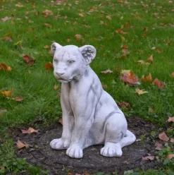 Gartendekoparadies Animaux-Lionne puissante