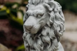 Gartendekoparadies Animaux-Lions avec ballon à droite