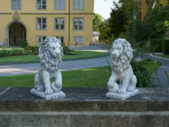 Gartendekoparadies Animaux-Lions avec ballon à droite
