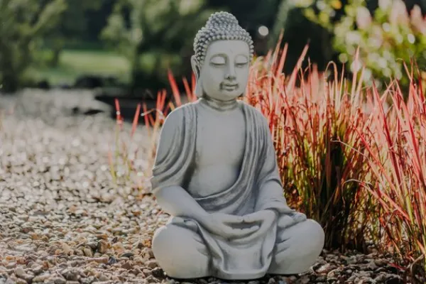 Gartendekoparadies Bouddhas-L'énorme statue de Bouddha montre rapidement son effet
