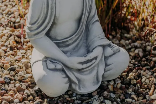 Gartendekoparadies Bouddhas-L'énorme statue de Bouddha montre rapidement son effet