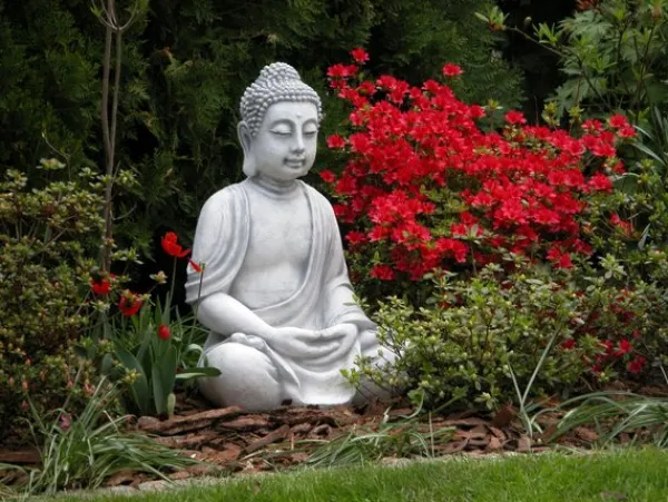 Gartendekoparadies Bouddhas-L'énorme statue de Bouddha montre rapidement son effet