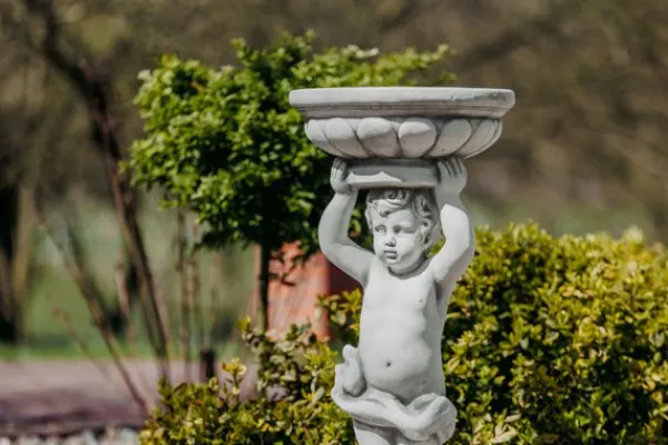 Gartendekoparadies Figures & Statues|Enfants & Anges-Magnifique garçon comme un pilier de fleurs