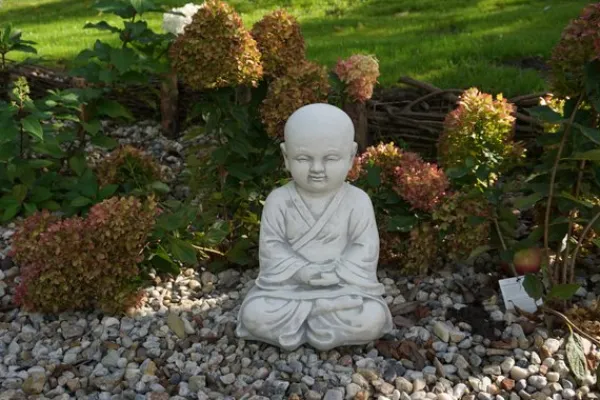 Gartendekoparadies Bouddhas-Moine en profonde méditation