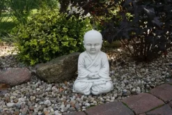 Gartendekoparadies Bouddhas-Moine en profonde méditation