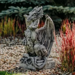 Gartendekoparadies Animaux-Énorme dragon sur un piédestal