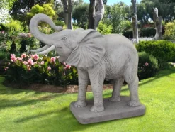 Gartendekoparadies Animaux-Énorme éléphant sur une plaque de base stable