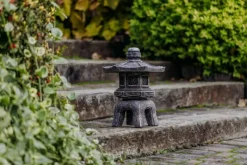 Gartendekoparadies Lanternes En Pierre-Oki-gata-yukimi : lanterne japonaise en pierre de style ancien