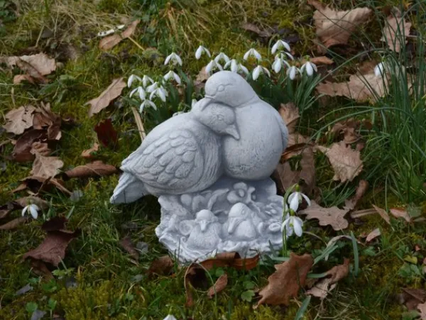 Gartendekoparadies Animaux-Paire de pigeons avec progéniture