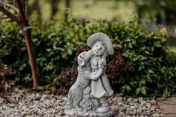 Gartendekoparadies Enfants & Anges-Petite fille avec chien