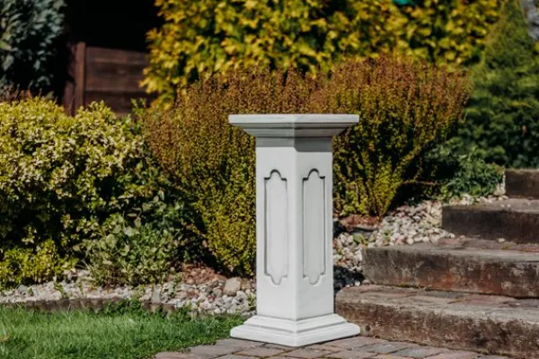 Gartendekoparadies Colonnes & Socles-Piédestal avec reliefs