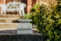 Gartendekoparadies Colonnes & Socles-Piédestal avec un format spécial
